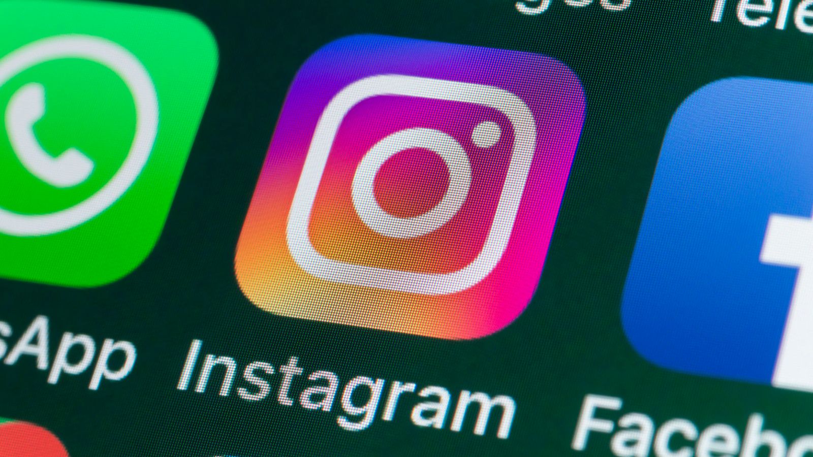 Instagram criticised after posts 'encouraging self-harm' are not removed-2