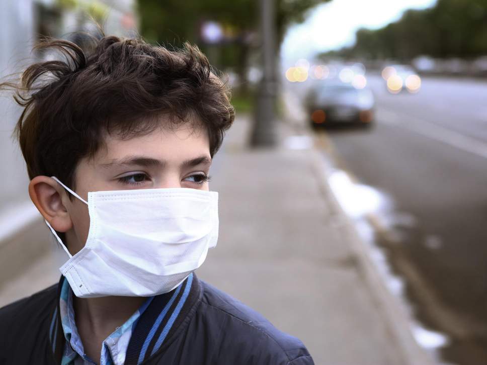 Psychotic episodes including hallucinations and paranoia linked to air pollution in groundbreaking UK study
